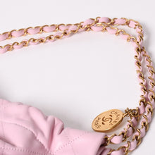 画像をギャラリービューアに読み込む, 新品同様 CHANEL シャネル 22 ハンドバッグ ショルダーバッグ ランダム番台 シャイニーカーフスキン ピンク 桜色 シルバー金具 中古 4a002769