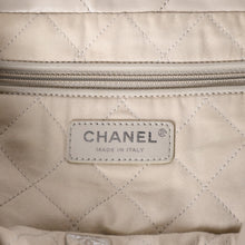 画像をギャラリービューアに読み込む, 極美品 CHANEL シャネル 22 ハンドバッグ ショルダーバッグ ランダム番台 シャイニーカーフスキン グレー シルバー金具 中古 4a002768