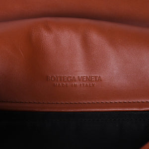 新品未使用品 BOTTEGA VENETA ボッテガヴェネタ イントレチャート メッセンジャーバッグ レザー ブラウン 中古 4a003220