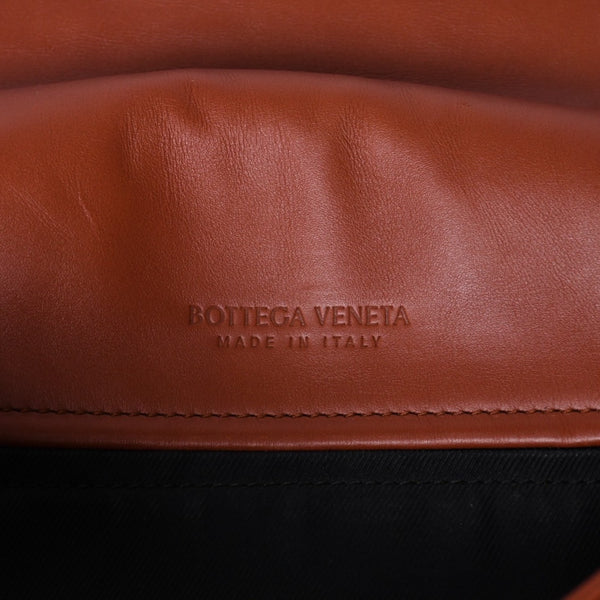 新品未使用品 BOTTEGA VENETA ボッテガヴェネタ イントレチャート メッセンジャーバッグ レザー ブラウン 中古 4a003220