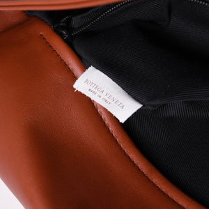 新品未使用品 BOTTEGA VENETA ボッテガヴェネタ イントレチャート メッセンジャーバッグ レザー ブラウン 中古 4a003220