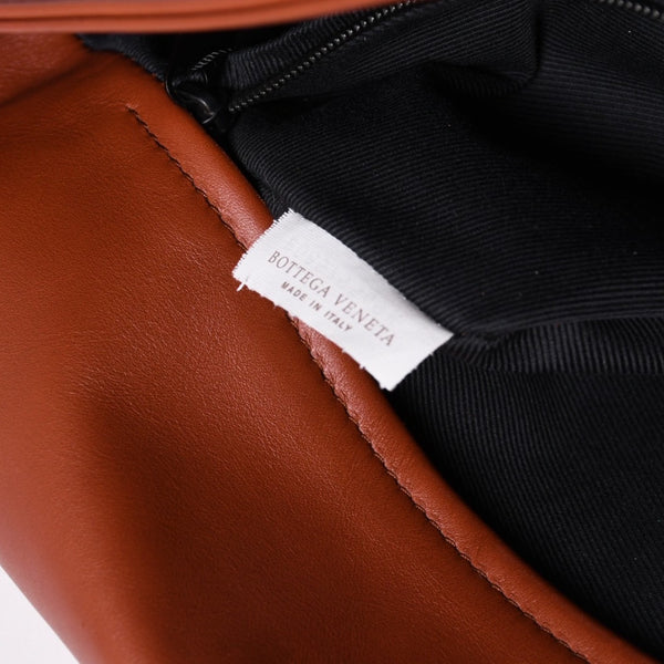 新品未使用品 BOTTEGA VENETA ボッテガヴェネタ イントレチャート メッセンジャーバッグ レザー ブラウン 中古 4a003220