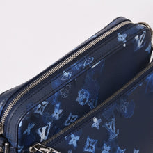 画像をギャラリービューアに読み込む, 極美品 LOUIS VUITTON ルイヴィトン モノグラム ウォーターカラー トリオ メッセンジャー ショルダーバッグ M57840 ブルー 中古 4a002386