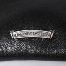 Load image into Gallery viewer, CHROME HEARTS クロムハーツ SQ PKT CH CRS スクエアポケット ショルダーバック CHクロス装飾 レザー ブラック 美品 中古 4a002871