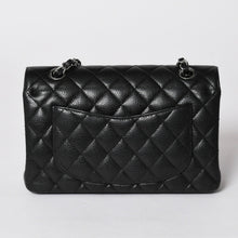 Load image into Gallery viewer, 極美品 CHANEL シャネル マトラッセ23 Wフラップ Wチェーンショルダーバッグ ランダム ココマーク キャビアスキン ブラック 中古 4a002736