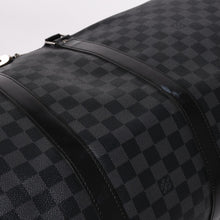 Load image into Gallery viewer, 極美品 ルイヴィトン LOUIS VUITTON キーポル バンドリエール 55 ボストンバッグ ダミエ グラフィット ブラック N41413 中古 4a002874