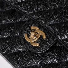 画像をギャラリービューアに読み込む, 新品同様 CHANEL シャネル マトラッセ23 Wフラップ Wチェーンショルダーバッグ 8番台 ココマーク キャビスキン 中古 4a002996