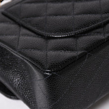 画像をギャラリービューアに読み込む, 新品同様 CHANEL シャネル マトラッセ23 Wフラップ Wチェーンショルダーバッグ 8番台 ココマーク キャビスキン 中古 4a002996