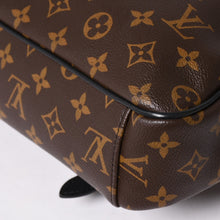 画像をギャラリービューアに読み込む, 極美品 LOUIS VUITTON ルイヴィトン クリストファー メッセンジャーバッグ M41643 モノグラム マカサー PVC レザー ブラウン 中古 4a002454