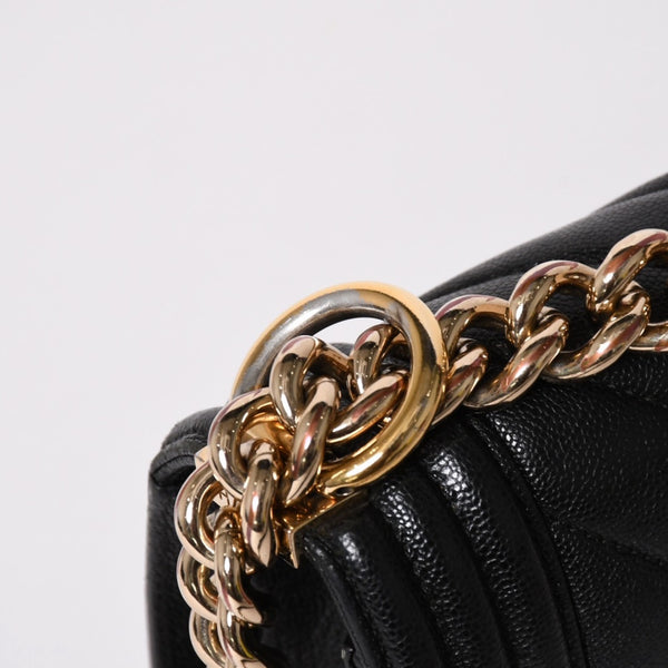 極美品 CHANEL シャネル ボーイシャネル チェーンショルダーバッグ V字ステッチ シェブロン キャビアスキン ブラック ゴールド金具 29番台 中古 4a003047