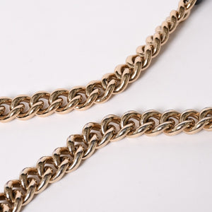 極美品 CHANEL シャネル ボーイシャネル チェーンショルダーバッグ V字ステッチ シェブロン キャビアスキン ブラック ゴールド金具 29番台 中古 4a003047