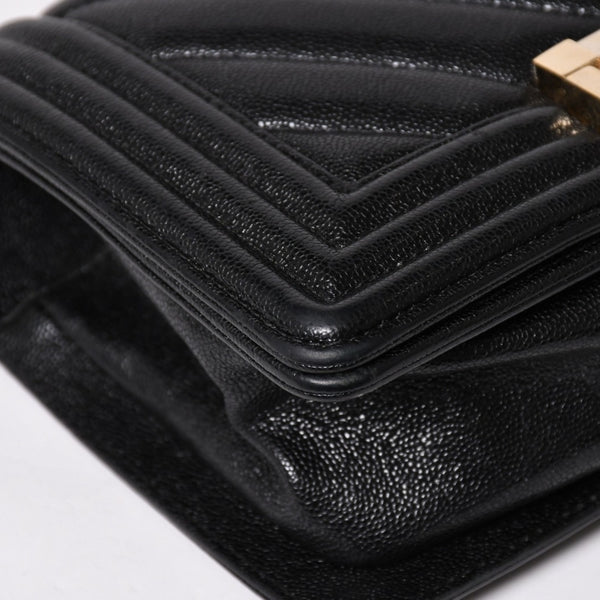 極美品 CHANEL シャネル ボーイシャネル チェーンショルダーバッグ V字ステッチ シェブロン キャビアスキン ブラック ゴールド金具 29番台 中古 4a003047