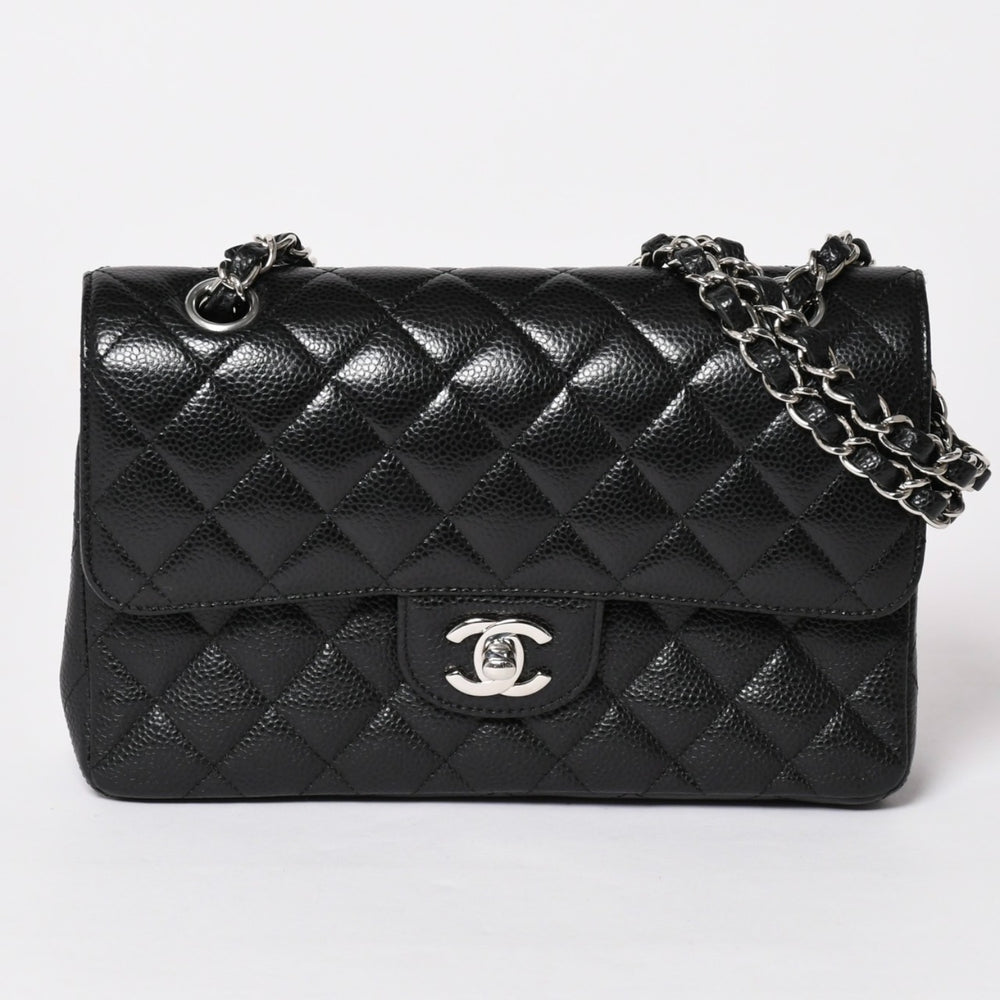 極美品 CHANEL シャネル マトラッセ23 Wフラップ Wチェーンショルダーバッグ 26番台 ココマーク キャビアスキン ブラック 中古 4a002997