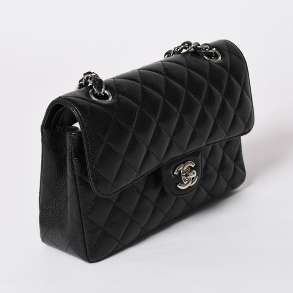 極美品 CHANEL シャネル マトラッセ23 Wフラップ Wチェーンショルダーバッグ 26番台 ココマーク キャビアスキン ブラック 中古 4a002997