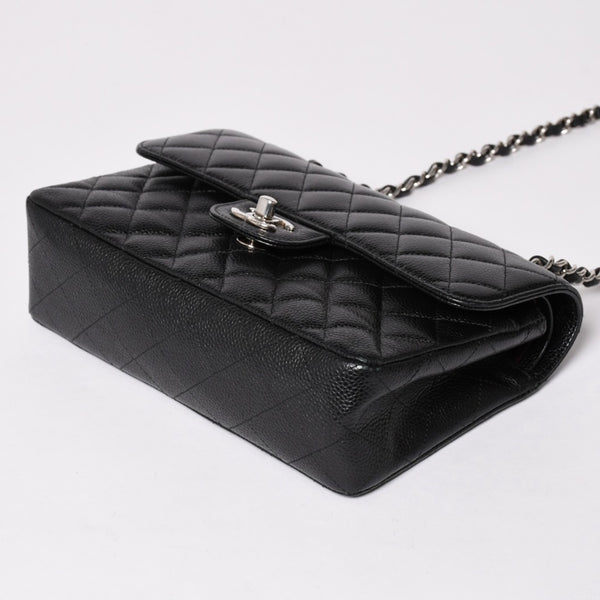 極美品 CHANEL シャネル マトラッセ23 Wフラップ Wチェーンショルダーバッグ 26番台 ココマーク キャビアスキン ブラック 中古 4a002997