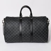 Load image into Gallery viewer, 極美品 LOUIS VUITTON ルイヴィトン ボストン キーポルバンドリエール45 ダミエグラフィット N41418 ブラック シルバー金具 4a002832