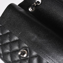 画像をギャラリービューアに読み込む, 極美品 CHANEL シャネル マトラッセ23 Wフラップ Wチェーンショルダーバッグ 26番台 ココマーク キャビアスキン ブラック 中古 4a002997