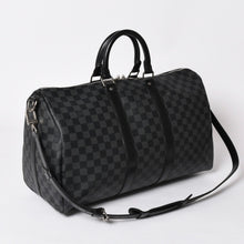 Load image into Gallery viewer, 極美品 LOUIS VUITTON ルイヴィトン ボストン キーポルバンドリエール45 ダミエグラフィット N41418 ブラック シルバー金具 4a002832