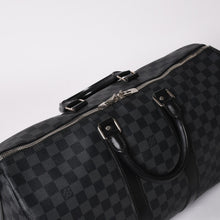 Load image into Gallery viewer, 極美品 LOUIS VUITTON ルイヴィトン ボストン キーポルバンドリエール45 ダミエグラフィット N41418 ブラック シルバー金具 4a002832