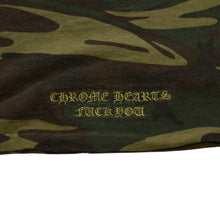 画像をギャラリービューアに読み込む, CHROME HEARTS クロムハーツ オールドCHクロス 半袖Tシャツ サイズL カモフラ柄 刺繍ロゴ マルチカラー 美品 中古 4a002868