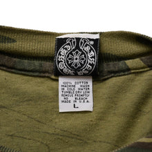 画像をギャラリービューアに読み込む, CHROME HEARTS クロムハーツ オールドCHクロス 半袖Tシャツ サイズL カモフラ柄 刺繍ロゴ マルチカラー 美品 中古 4a002868