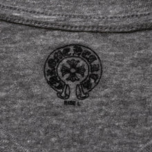 画像をギャラリービューアに読み込む, CHROME HEARTS クロムハーツ Vネック 半袖Tシャツ サイズL ホースシュー オールドイングリッシュロゴ スター 霜降りグレー 美品 中古 4a002861