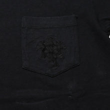 画像をギャラリービューアに読み込む, CHROME HEARTS クロムハーツ セメタリークロス 半袖Tシャツ サイズM スクロールラベルロゴ シングルステッチ ブラック 美品 中古 4a002865