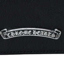 画像をギャラリービューアに読み込む, CHROME HEARTS クロムハーツ レザーカードケース 三つ折り スクロールラベルロゴ シルバー925 ブラック 美品 中古 4a002870