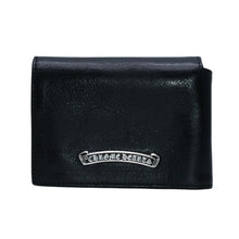 画像をギャラリービューアに読み込む, CHROME HEARTS クロムハーツ レザーカードケース 三つ折り スクロールラベルロゴ シルバー925 ブラック 美品 中古 4a002870