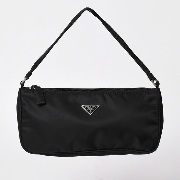 PRADA プラダ ナイロン アクセサリーポーチ ミニバッグ Re-Nylon トライアングルロゴ ブラック シルバー金具 美品 中古 4a003020