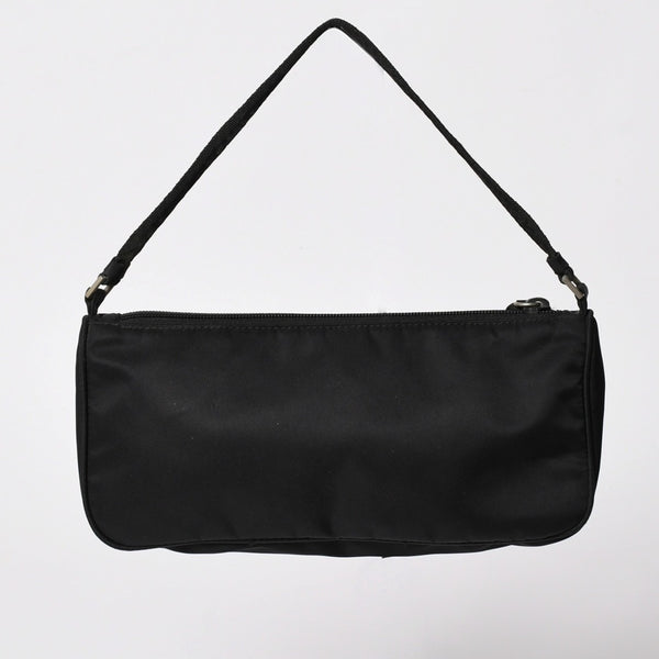 PRADA プラダ ナイロン アクセサリーポーチ ミニバッグ Re-Nylon トライアングルロゴ ブラック シルバー金具 美品 中古 4a003020