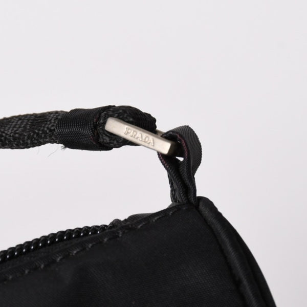 PRADA プラダ ナイロン アクセサリーポーチ ミニバッグ Re-Nylon トライアングルロゴ ブラック シルバー金具 美品 中古 4a003020