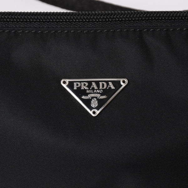 PRADA プラダ ナイロン アクセサリーポーチ ミニバッグ Re-Nylon トライアングルロゴ ブラック シルバー金具 美品 中古 4a003020