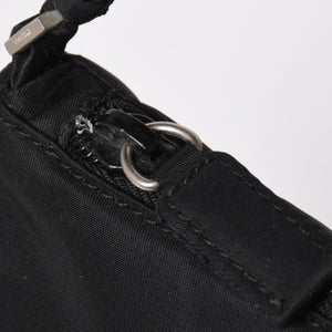 PRADA プラダ ナイロン アクセサリーポーチ ミニバッグ Re-Nylon トライアングルロゴ ブラック シルバー金具 美品 中古 4a003020
