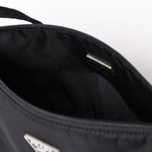 画像をギャラリービューアに読み込む, PRADA プラダ ナイロン アクセサリーポーチ ミニバッグ Re-Nylon トライアングルロゴ ブラック シルバー金具 美品 中古 4a003020