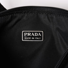 画像をギャラリービューアに読み込む, PRADA プラダ ナイロン アクセサリーポーチ ミニバッグ Re-Nylon トライアングルロゴ ブラック シルバー金具 美品 中古 4a003020