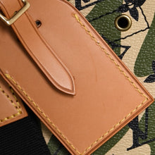 Load image into Gallery viewer, 極美品 LOUIS VUITTON ルイヴィトン ×村上隆 キーポルバンドリエール55 モノグラムモフラージュ M95774 ゴールド金具 中古 4a002879