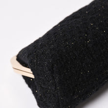 画像をギャラリービューアに読み込む, 新品未使用 CHANEL シャネル クラッチバック ポーチ 30番台 ココマーク ツイード がま口 ブラック ゴールド ゴールド金具 中古 4a002761