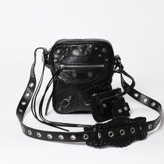 新品同様 BALENCIAGA バレンシアガ Le Cagole ル カゴール ショルダーバッグ ブラック 719065 中古 4a007216