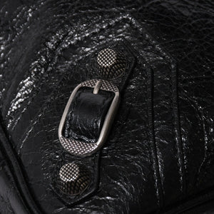 新品同様 BALENCIAGA バレンシアガ Le Cagole ル カゴール ショルダーバッグ ブラック 719065 中古 4a007216