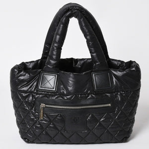 Very Good Condition CHANEL Chanel Coco Cocoon Small Tote Handbag A48610 No. 16 Coco Mark Black Silver Hardware Used 4a002953
