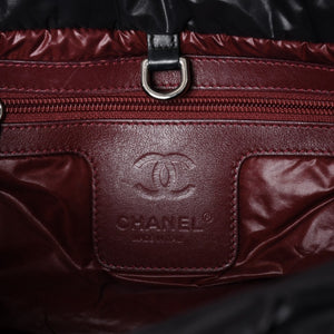 Very Good Condition CHANEL Chanel Coco Cocoon Small Tote Handbag A48610 No. 16 Coco Mark Black Silver Hardware Used 4a002953