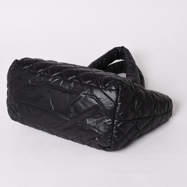 Very Good Condition CHANEL Chanel Coco Cocoon Small Tote Handbag A48610 No. 16 Coco Mark Black Silver Hardware Used 4a002953
