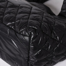 画像をギャラリービューアに読み込む, 極美品 CHANEL シャネル コココクーン スモールトート ハンドバッグ A48610 16番台 ココマーク ブラック シルバー金具 中古 4a002953
