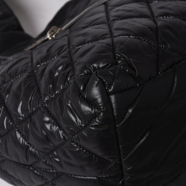 Very Good Condition CHANEL Chanel Coco Cocoon Small Tote Handbag A48610 No. 16 Coco Mark Black Silver Hardware Used 4a002953