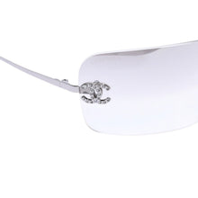 Load image into Gallery viewer, 極美品 CHANEL シャネル Sunglasses サングラス クリア ラインストーン シルバー金具 ココマーク 4017-D 62◻︎17 120 中古 4a002961