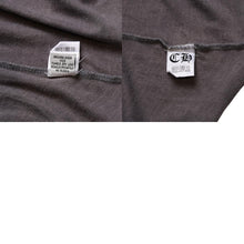 Load image into Gallery viewer, CHROME HEARTS クロムハーツ ヘンリーネック 7部袖Tシャツ サイズXL ヴァインダガー セメタリークロス サンドグレー 美品 中古 4a003160
