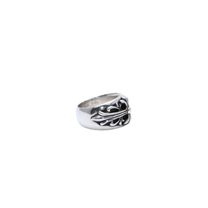 Very good condition CHROME HEARTS FLORAL CROSS Ring Weight approx. 16.33g Size 18 Sterling Silver Used 4a003113