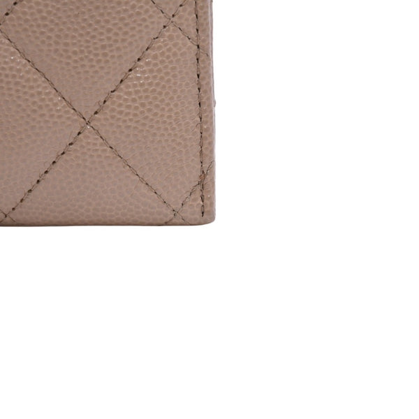 極美品 CHANEL シャネル クラシックジップカードケース 28番台 マトラッセ キャビアスキン ベージュ ココマーク CCマーク メタル ゴールド 中古 4a003002