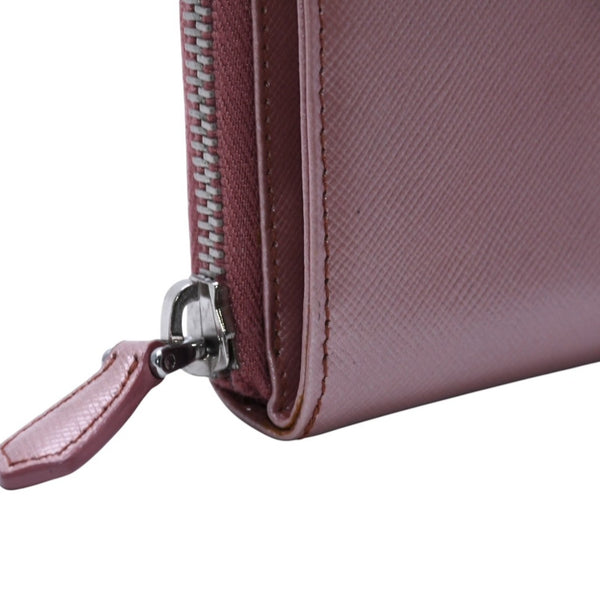PRADA プラダ 2つ折り財布 コンパクトジップ 財布 ピンク PVC シルバー金具 1M0605R142 美品 中古 4a003019